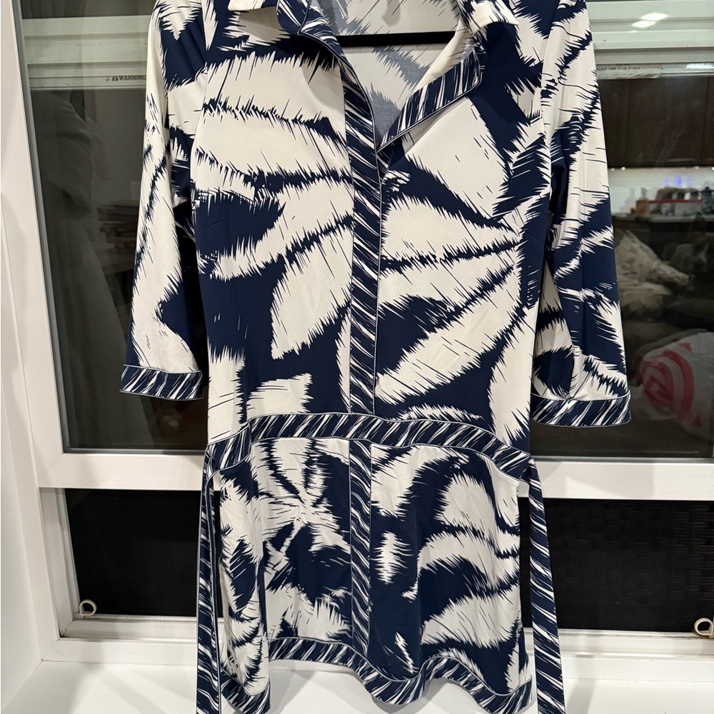 BCBGMaxAzria Navy and White Dress